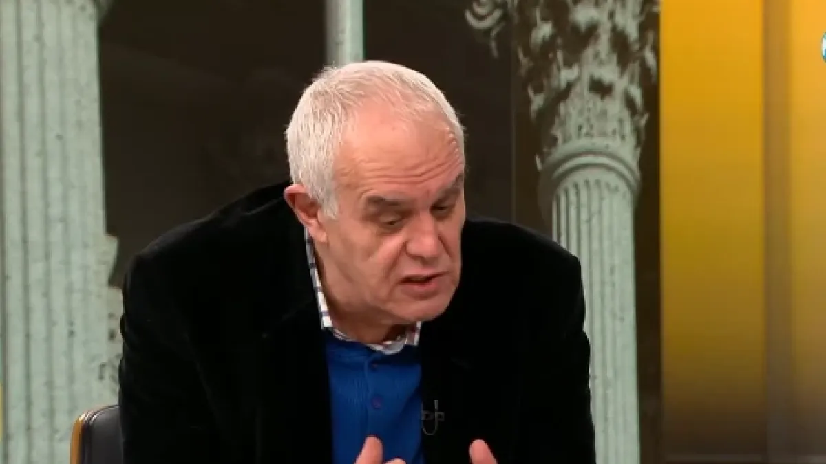 Мумията Андрей Райчев се размечта за избори, прислугва на Радев!