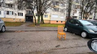 Разгадаха мистерията със стола в столичния "Обеля", приписват му важна мисия
