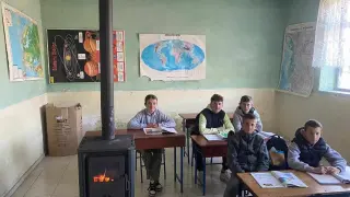 Две албански училища с топло дарение от Фондация Българска памет 