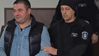 Ексченге уби с голи ръце баба си, звънна в районното, а после…