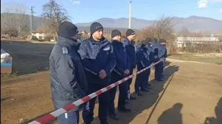 Бомба в БЛИЦ: Граждански арест на 17 полицаи във Велинград заради драмата с овцете!