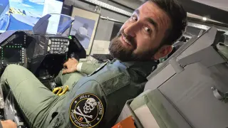 Андрей Новаков се качи на F-16, направи тези СНИМКИ и шашна мрежата