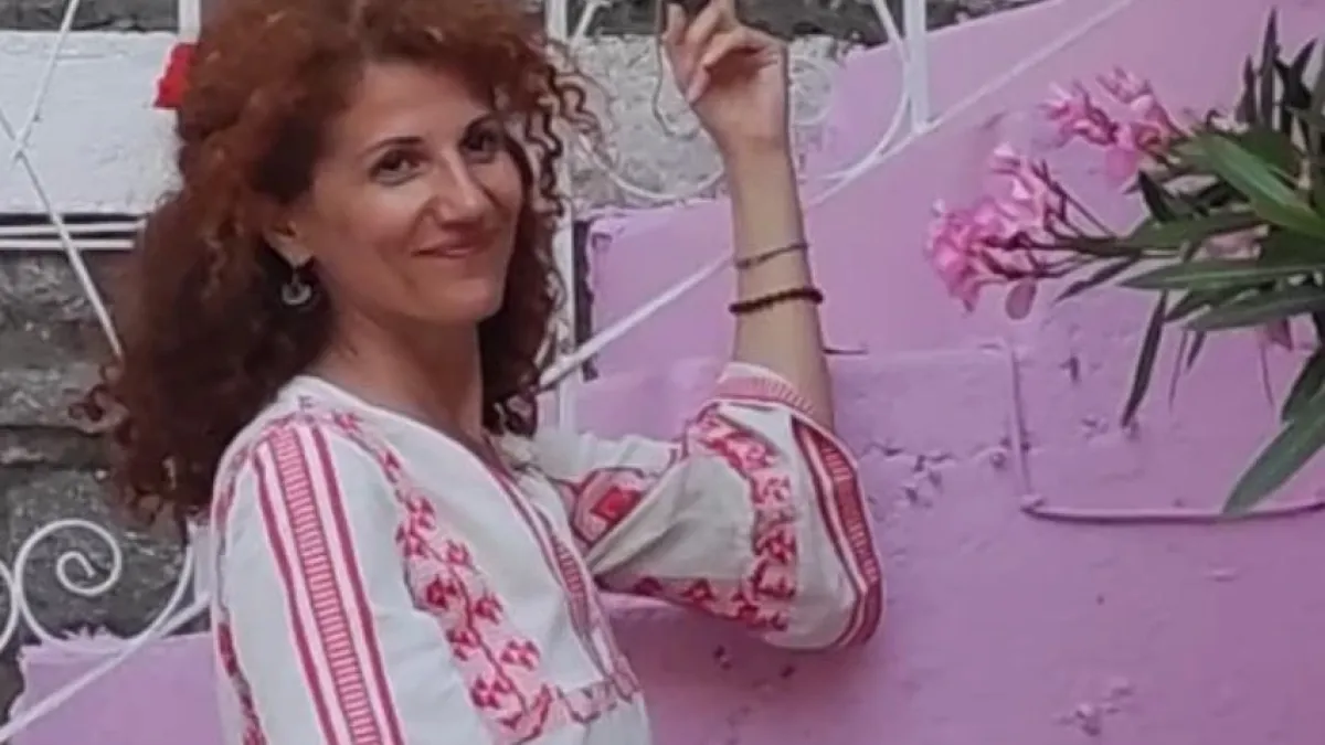 Палавата пловдивска общинарка с тантричните секс практики с ключов ход 