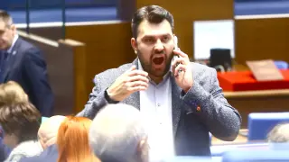 Външният министър с телефонен разговор на гореща тема за Газа