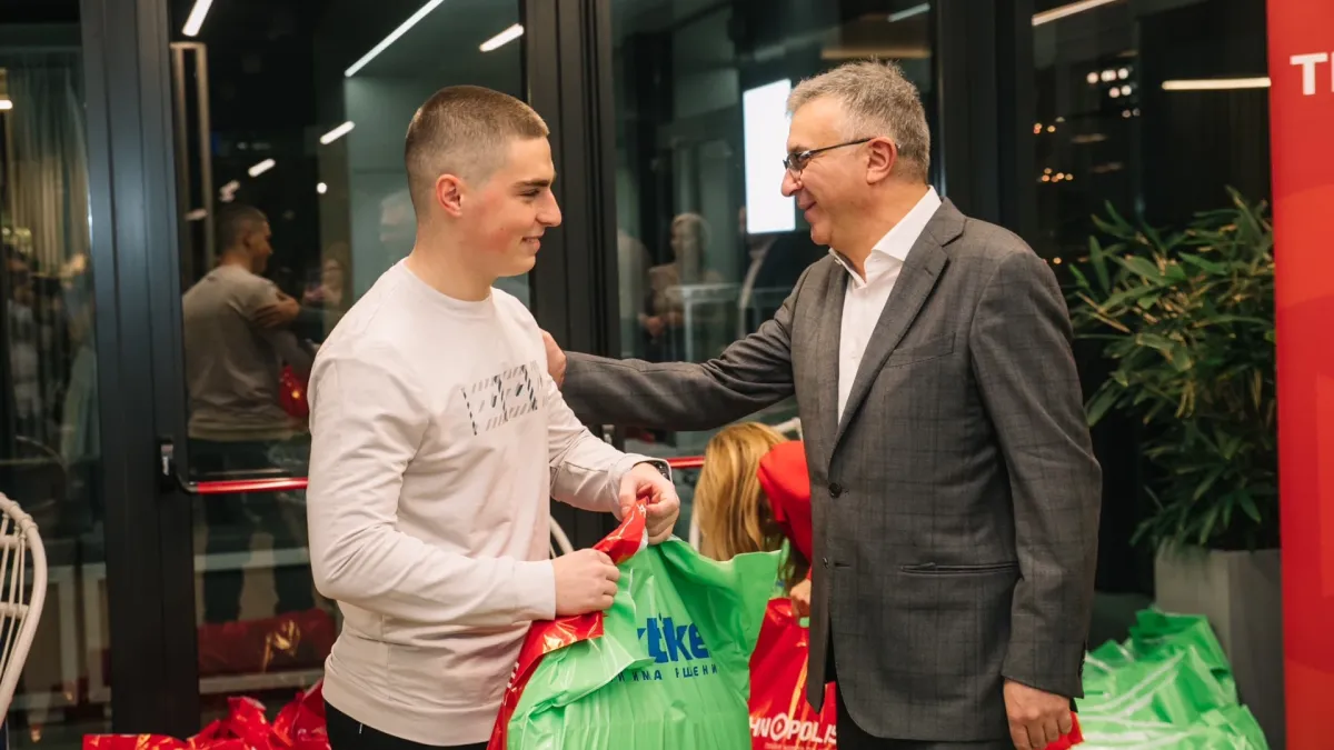 21 години подкрепа: Технополис и Практикер подариха усмивки на деца на загинали и пострадали полицаи