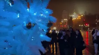 Коледа по време на война: Уникално ВИДЕО от Киев
