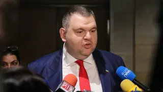 Пеевски: Радев е един лъжец, знам какво е станало в президентството БЛИЦ Live