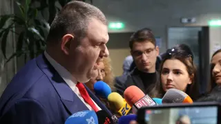 Пеевски посече деребеите на Доган с този ключов ход 