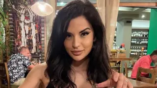 Горещата Ивка Бейбе се наточи яко и чака Бойко Борисов ВИДЕО