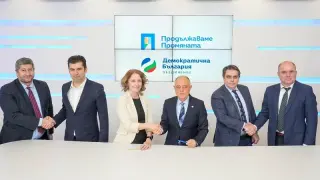 Има ли разпад? Виден депутат на "Промяната" каза истината за коалицията с ДБ