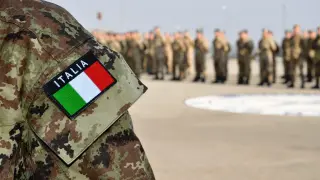 Италия праща войски и изтребители в Румъния по спешност