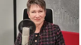 Даниела Везиева бие тревога: Ако увеличим данъците и осигуровките, ще...
