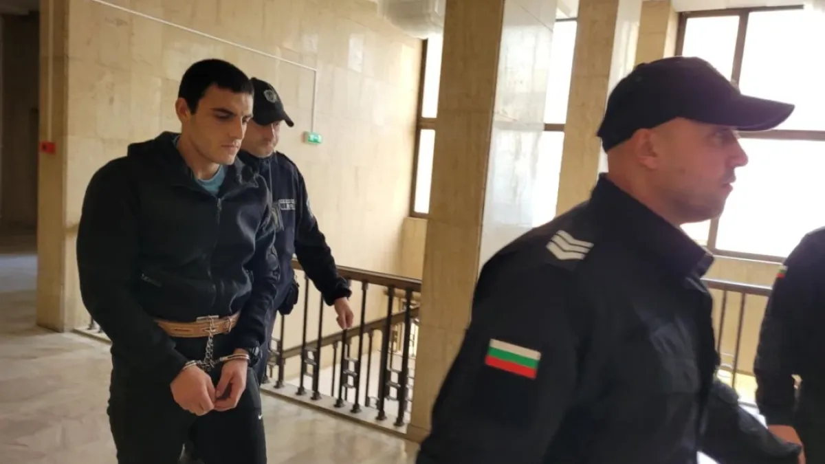Близките на загиналите полицаи гледаха ужасяващи кадри от катастрофата с автобуса в Бургас