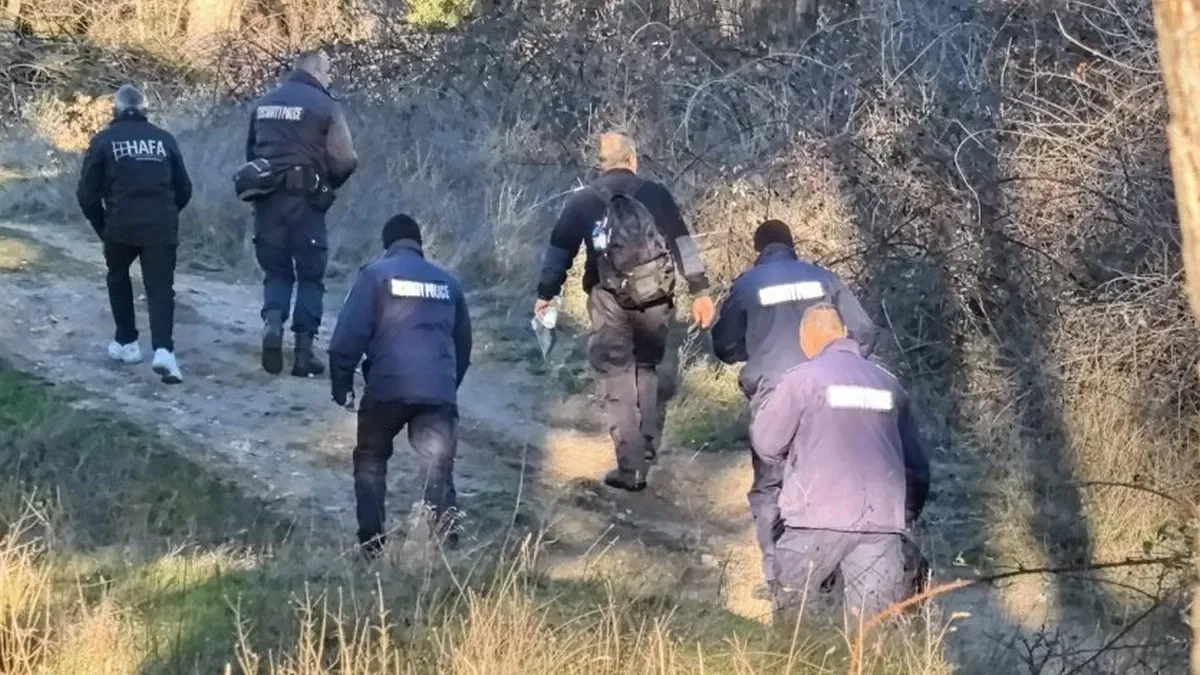 Паника в Бургаско: Млад мъж остави предсмъртно писмо и изчезна със сиво Пежо, а после...