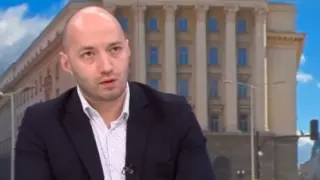 Топ политолог с голяма бомба, разкри следващия ход на президента  