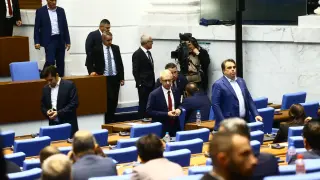 При нови избори в НС влиза още една партия, следва шокиращо разместване