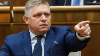 Фицо: Зеленски да се свърже лично с Путин за край на войната