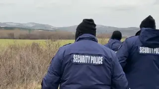 17 дни без следа: Притеснителни новини около издирването на 13-г. Ники от Конаре ВИДЕО