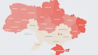 Сирени вият в Украйна, експлозии отекнаха в Чернигов и Суми КАРТА 