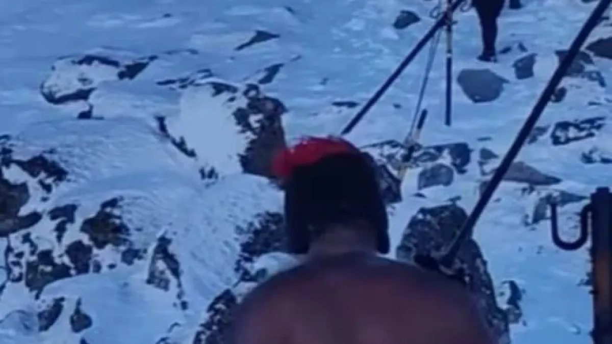 Мъж изкачи връх Мусала гол, живакът удари минус 10 ВИДЕО 18+