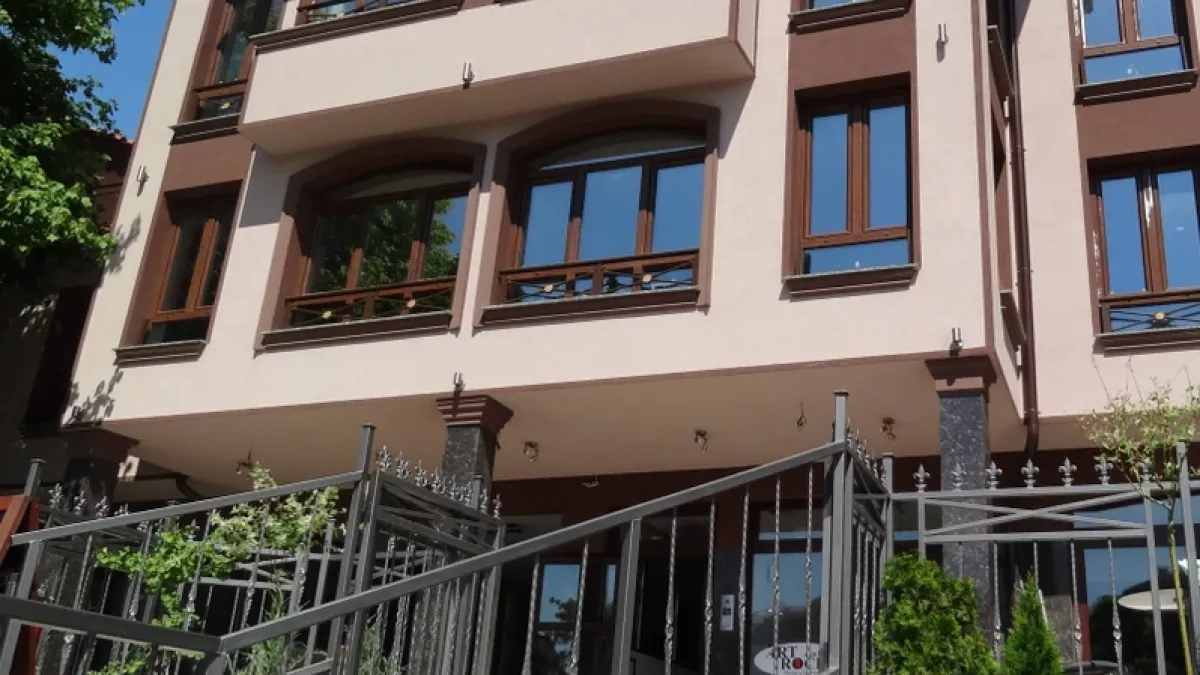 Продават ресторант до Стария град в Пловдив, а цената му е космическа СНИМКИ