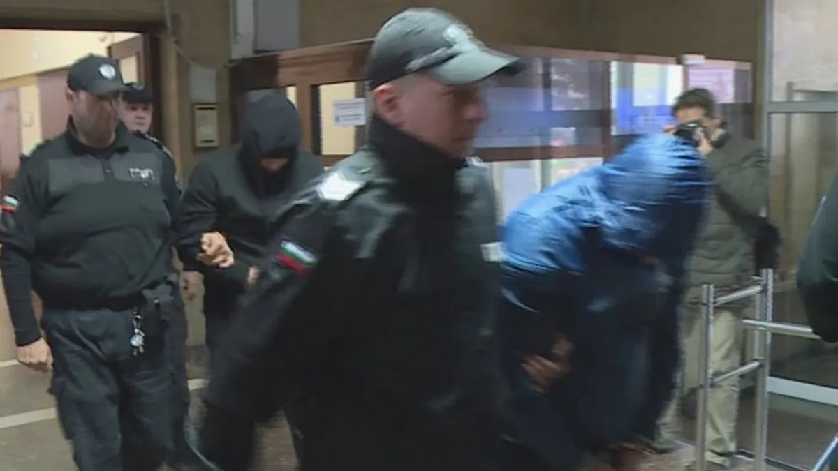 Арестуваха роден полицай за изнудване и заплахи