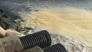 Откъде идва "златната" вода, която се излива край Солниците?