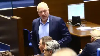 Росен Желязков вдигна завесата над кабинета, имената на министрите...