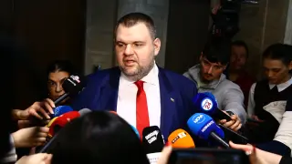 Пеевски за кабинет ГЕРБ-БСП-ИТН: Няма да участваме в тази нечистоплътна сглобка ВИДЕО