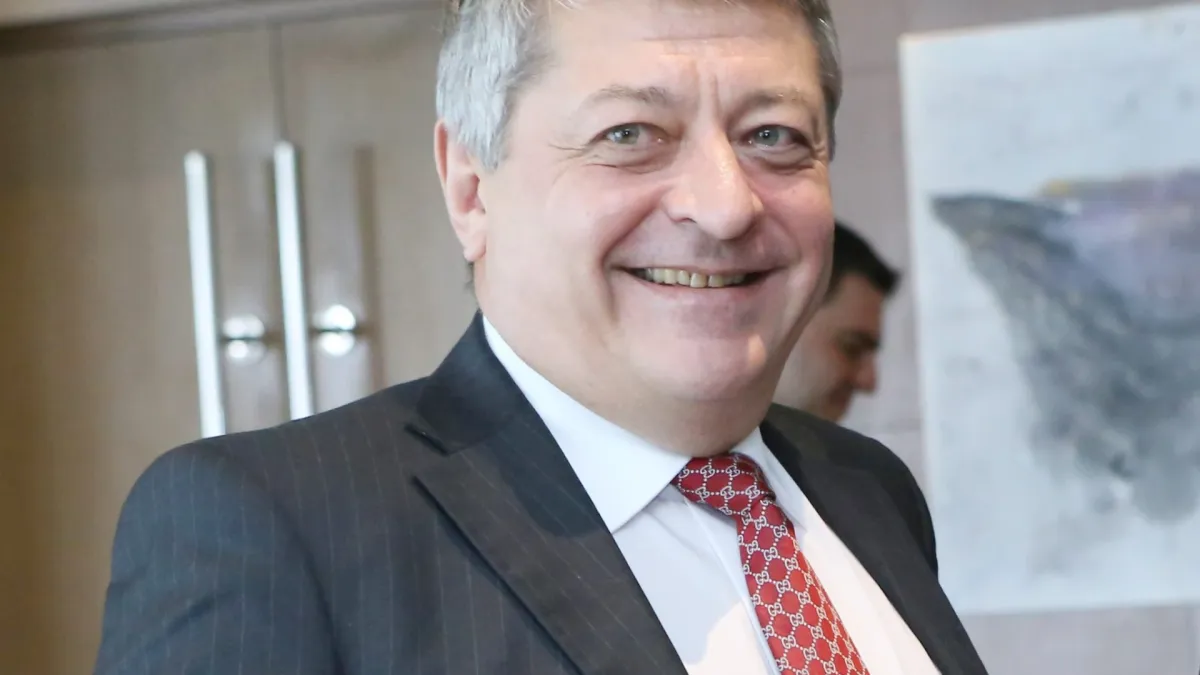 Тъжна вест! Почина известен банкер, бивш шеф на ОББ
