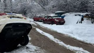 Невиждан инцидент в София! Такси пропадна във... СНИМКИ