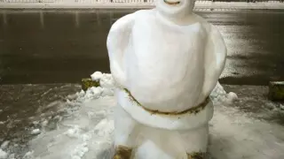 Шрек се появи в Пловдив! Местните са в еуфория СНИМКА