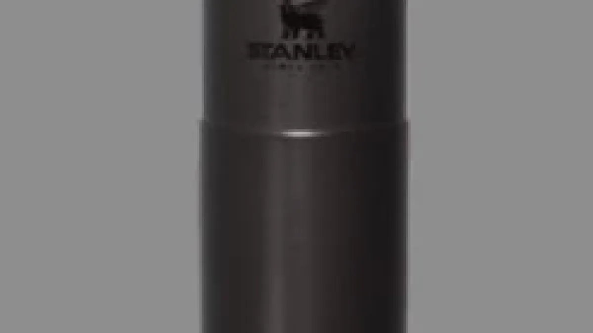Фирма изтегля от пазара термочашите “Stanley Switchback” и  “Stanley Trigger Action”