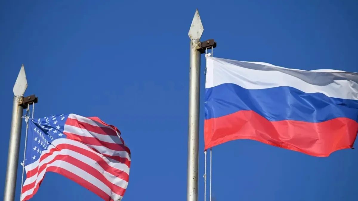 iDNES: Готви се Ялта 2.0: Путин и Тръмп няма да делят Украйна, а... 