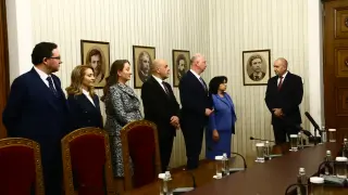 Освен кабинета: Още една голяма новина от срещата ГЕРБ-Радев, ръкавицата е хвърлена!