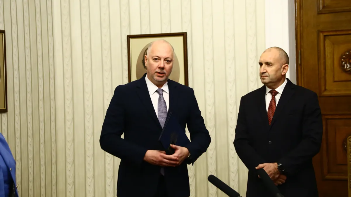 Край на мълчанието: Министър от кабинета "Желязков" се закани да...
