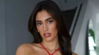 OnlyFans моделка се похвали: Печеля хиляди от това невинно действие, което подлудява мъжете 