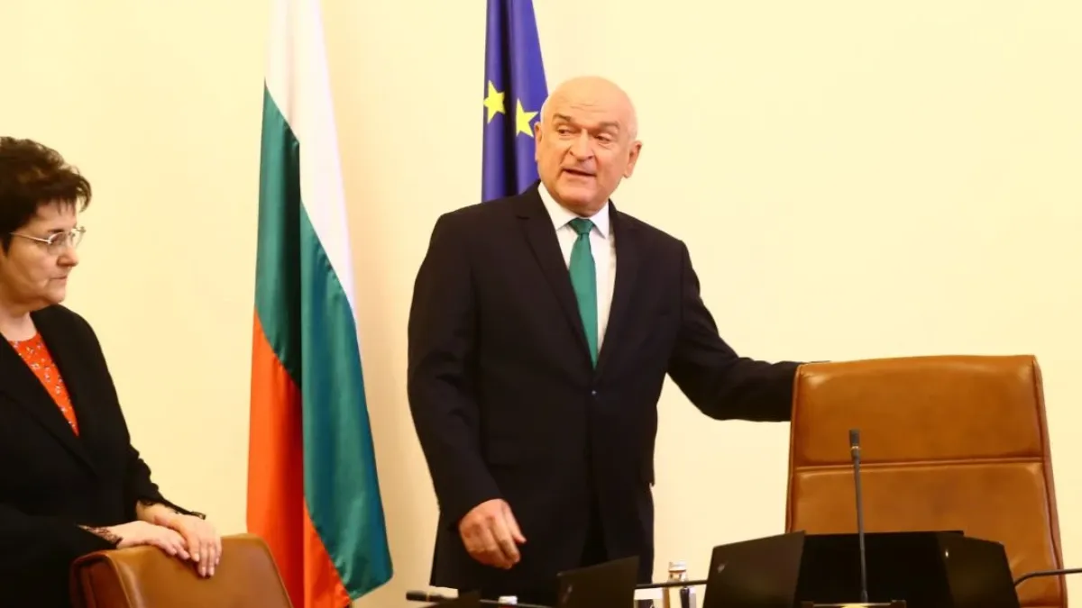 Главчев си отдъхна! Избяга от властта чак във... СНИМКИ