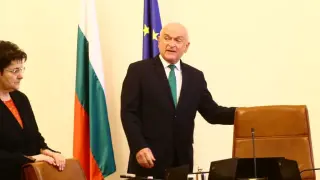 Главчев си отдъхна! Избяга от властта чак във... СНИМКИ