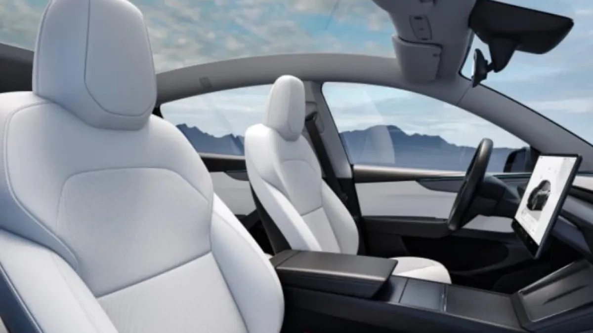 Футуристичен дизайн и по-голям пробег: Показаха новата Tesla Model Y СНИМКИ