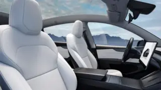 Футуристичен дизайн и по-голям пробег: Показаха новата Tesla Model Y СНИМКИ