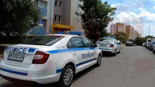 Екшън в Бургас: Не е за вярване какво задигнаха от автокъща