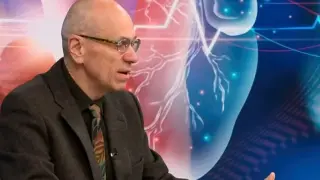 Измамници "свалят" жени от името на кардиолога проф. Марчев