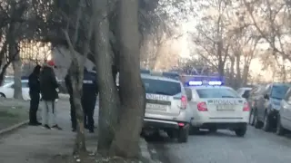 2 патрулки приклещиха мъже в Пловдив, има задържани
