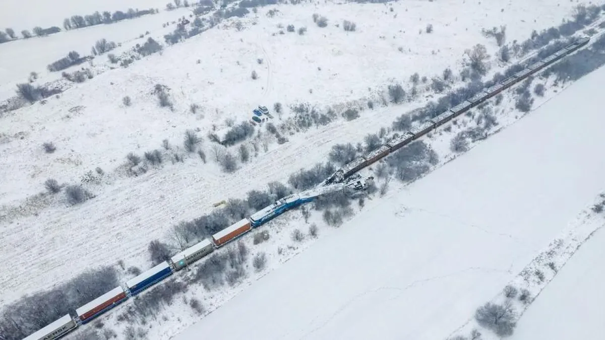 Продължават да хвърчат глави заради жп трагедията до Локорско