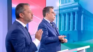 Делян Добрев с мощен удар по Асен Василев, ето какво се случи