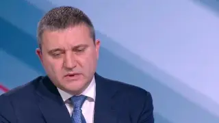 Горанов смълча Ризова с въпрос и обясни защо Асен Василев ще го пише в учебниците