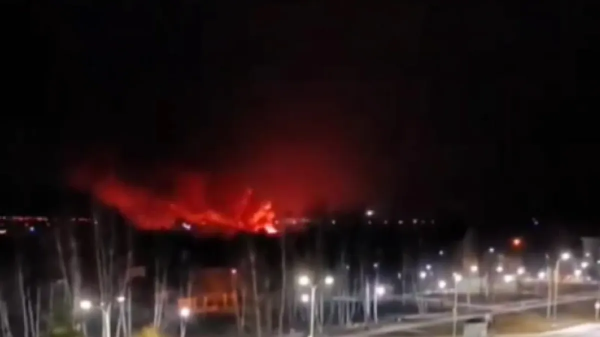 Украйна с мощна среднощна атака с дронове към Москва, поразена е... ВИДЕО