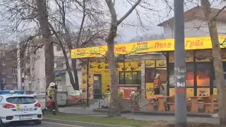 Ужасяваща гледка в центъра на Бургас, жена откри два трупа СНИМКА 18+
