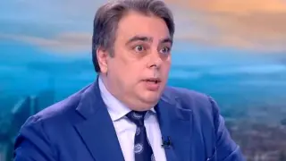 Министър направи на 2 стотинки Асен Василев, каза как може да падне кабинетът